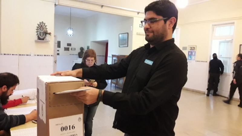 Comenzaron las elecciones Primarias, Abiertas, Simultneas y Obligatorias